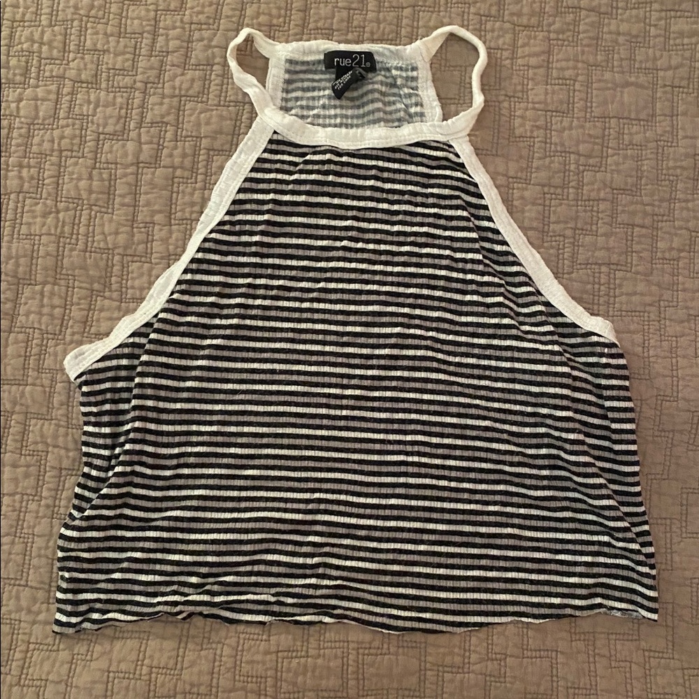 Tank crop top